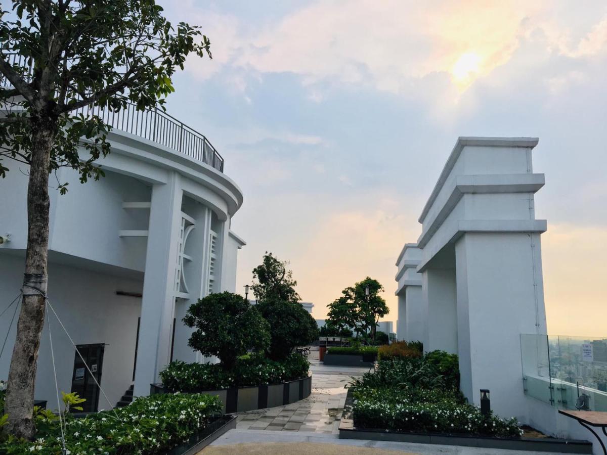Gold Bee Dormitary Service Apartment Ho-Chi-Minh-Stadt Exterior foto