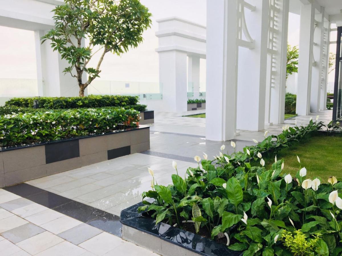 Gold Bee Dormitary Service Apartment Ho-Chi-Minh-Stadt Exterior foto